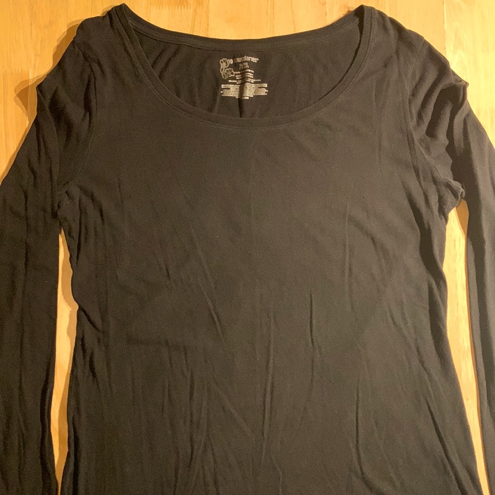 2/$15 No Boundaries black lightweight long sleeve scoop neck tee, Size XL